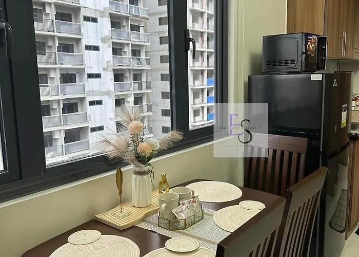 Apartahotel Eyalove's Staycation Manila